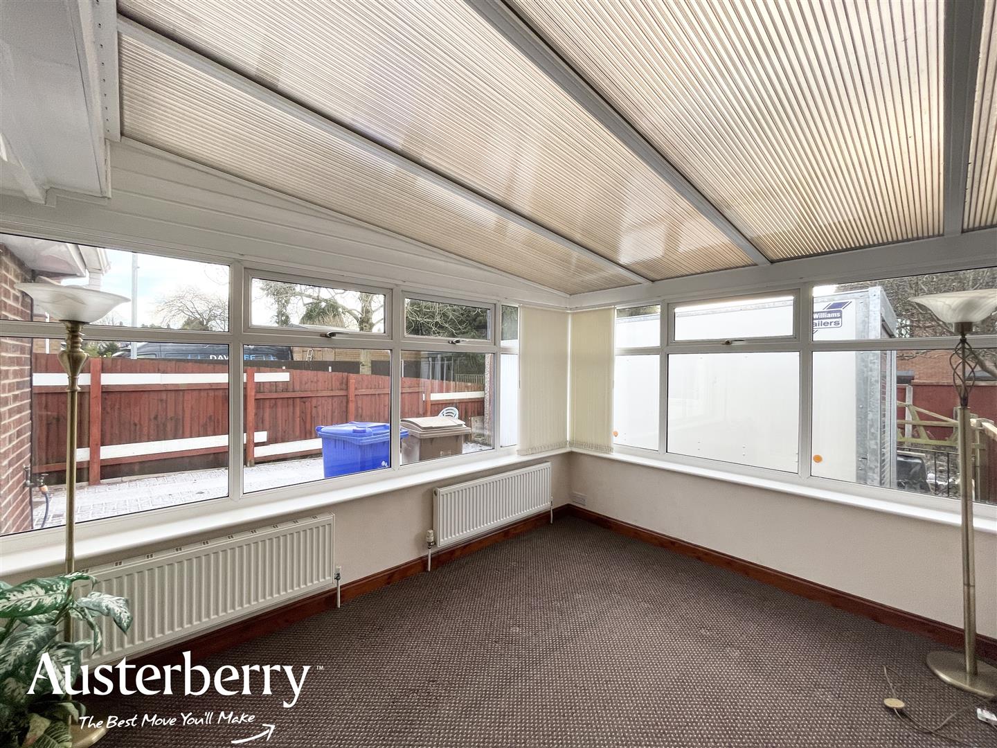 2 bed property in Waterdale Grove, Stoke-On-Trent